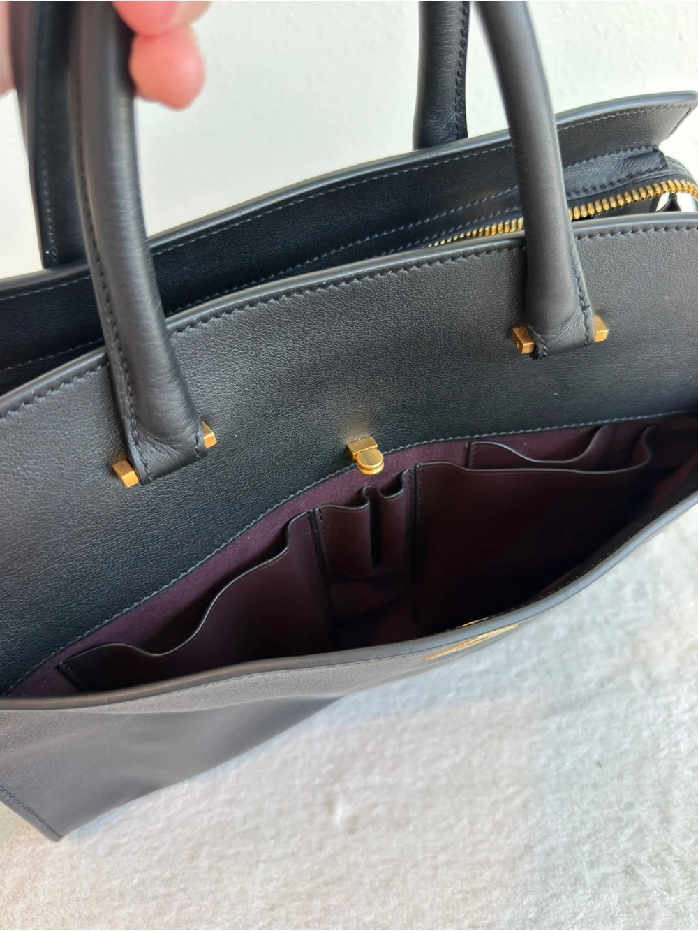 Metier Private Eye Bag - Picture 2 of 10